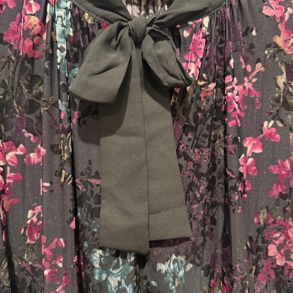 NEW Boutique Floral Tunic Top with Bow Tie - Picture 5 of 5